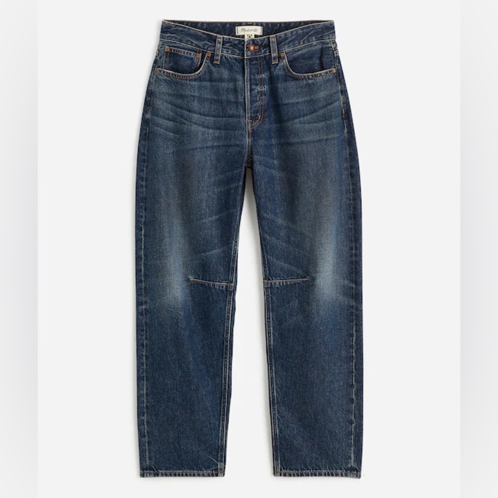 Madewell The Curvy Darted Barrel-Leg Jean in Danver Wash Size 28
